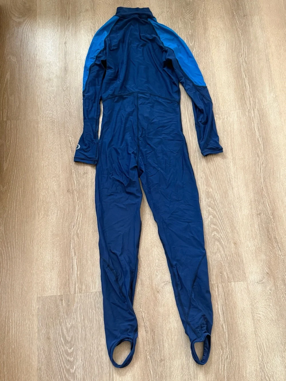 Medium Boys Blue Dive & Sail Full Body Rashguard - Good Condition